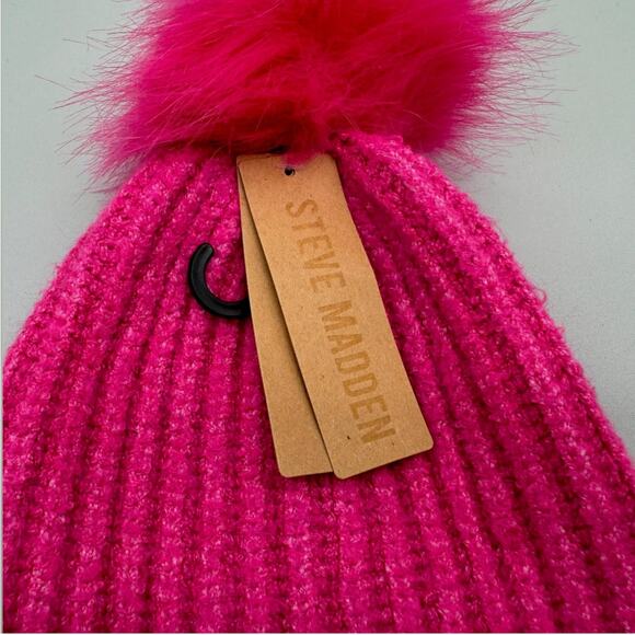 Steve Madden Beanie Womens One Size Pink Warm Cozy Modern Bright Vibrant Winter - Picture 2 of 5